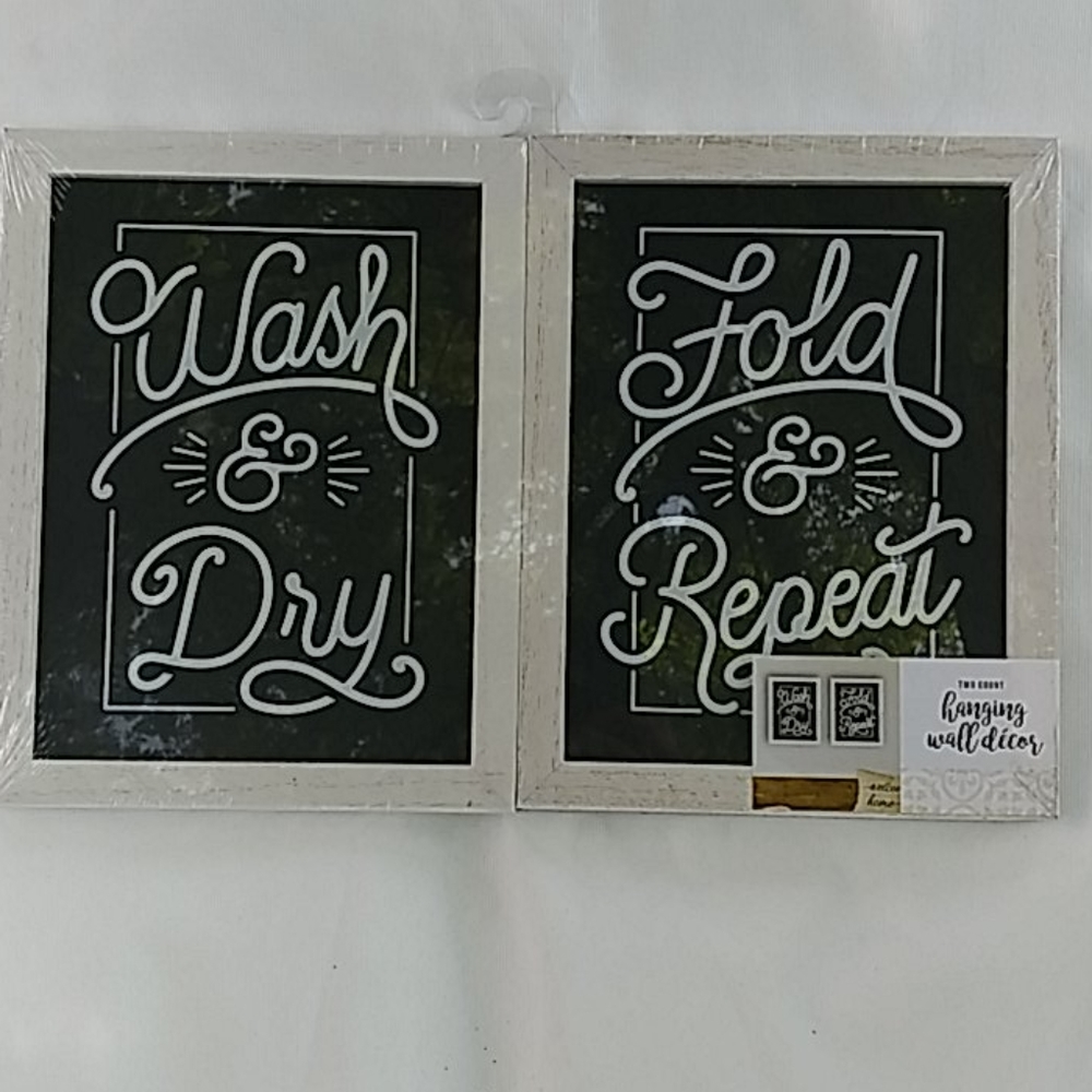 Hanging wall decor (laundry)